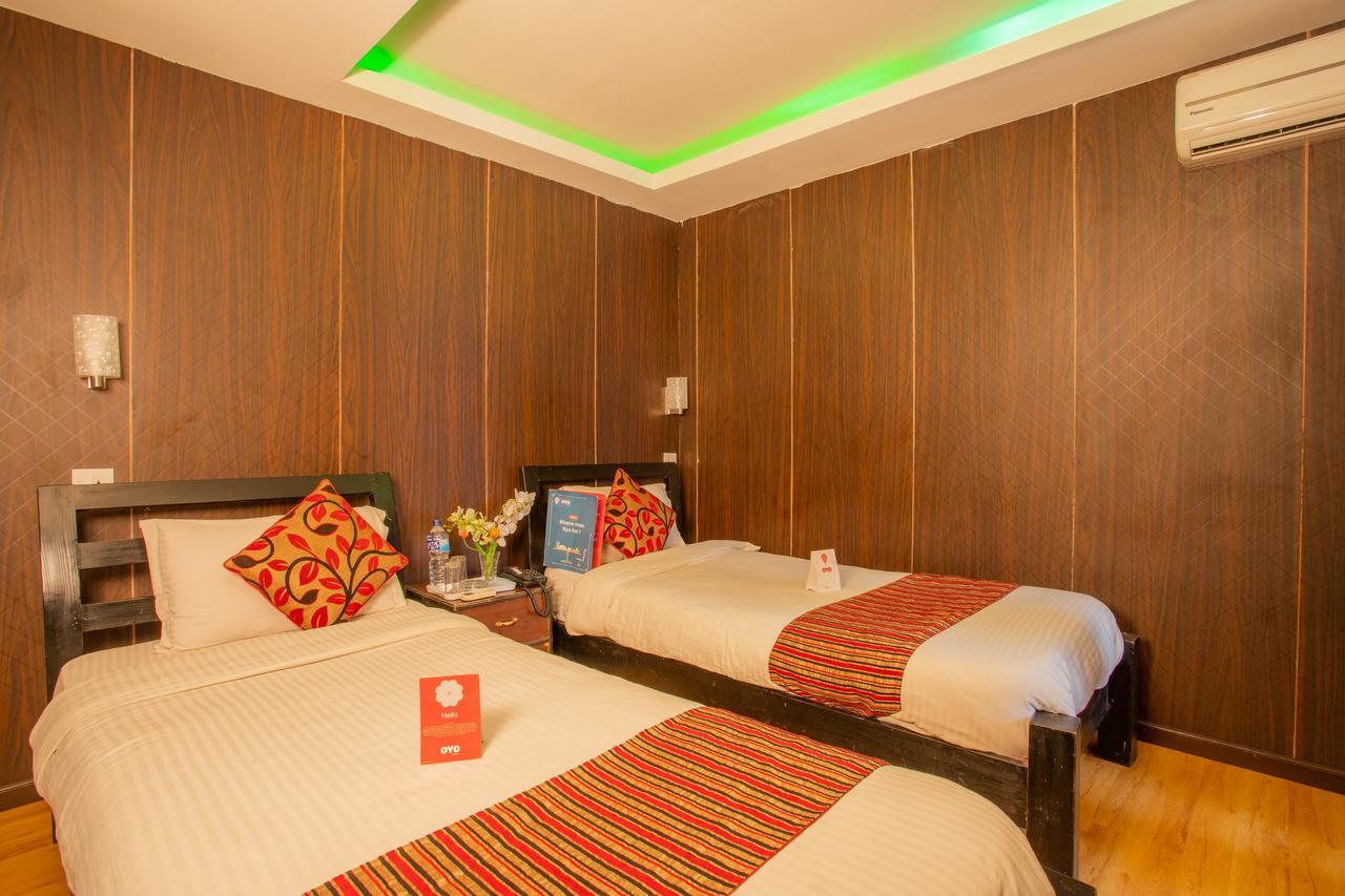 Traveler'S Holiday Inn Kathmandu Ngoại thất bức ảnh